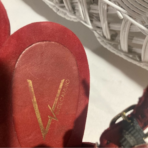 Vince Camuto shoes - Picture 2 of 7